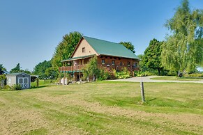 Warm & Cozy Clayton Cabin Near St Lawrence River!