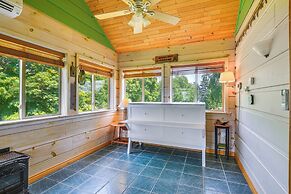 Warm & Cozy Clayton Cabin Near St Lawrence River!