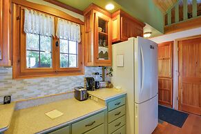 Warm & Cozy Clayton Cabin Near St Lawrence River!