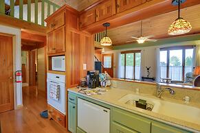 Warm & Cozy Clayton Cabin Near St Lawrence River!