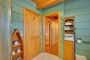 Warm & Cozy Clayton Cabin Near St Lawrence River!
