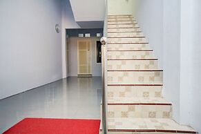 OYO Life 92918 Rumah Kost Arrahma Syariah