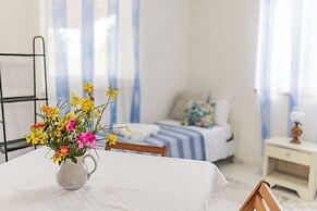 Holiday Eolie Village