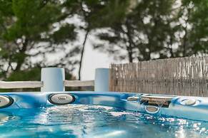 Holiday Eolie Village