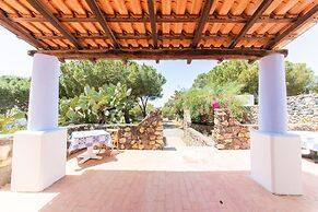 Holiday Eolie Village