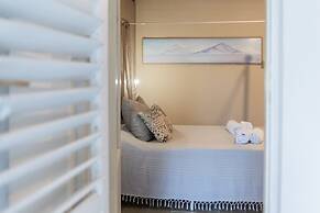 Holiday Eolie Village