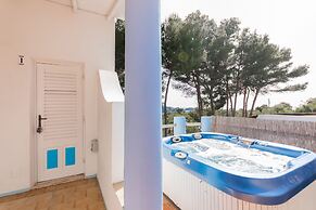 Holiday Eolie Village