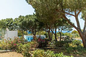 Holiday Eolie Village