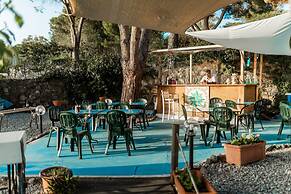 Holiday Eolie Village