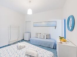 Holiday Eolie Village