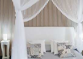 Holiday Eolie Village