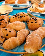 Holiday Eolie Village