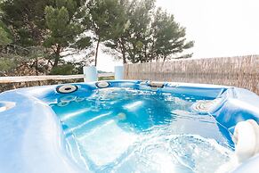 Holiday Eolie Village