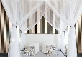 Holiday Eolie Village