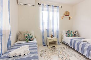 Holiday Eolie Village