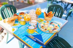 Holiday Eolie Village