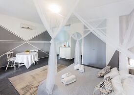 Holiday Eolie Village