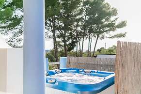 Holiday Eolie Village