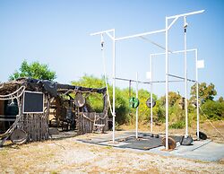 Holiday Eolie Village