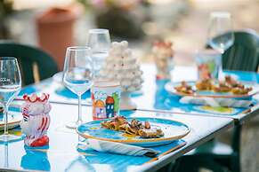 Holiday Eolie Village