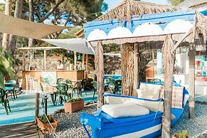 Holiday Eolie Village