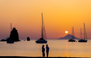 Holiday Eolie Village