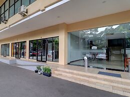 OYO Life 92910 Apartemen Tamansari Panoramic By Tira