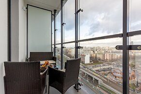 Glamour Studio With Parking by Renters