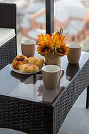 Glamour Studio With Parking by Renters