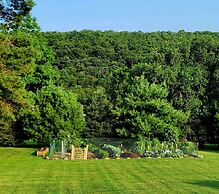 The Pause Bed & Breakfast