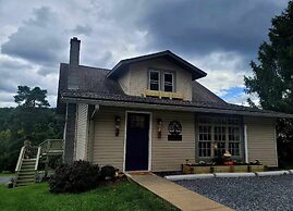 The Pause Bed & Breakfast