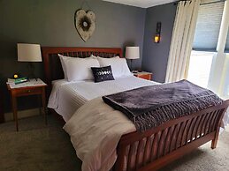 The Pause Bed & Breakfast