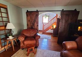 The Pause Bed & Breakfast