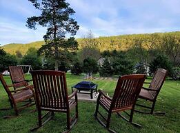 The Pause Bed & Breakfast