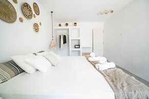 Mykonian Exclusive 3Bd Villa with Pool