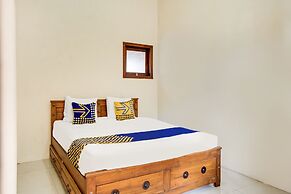 OYO 92114 Homestay Riverside Duko