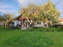 Barn Guesthouse Csíkdelne