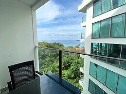 Sea view studio at Oceana by Lofty