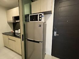 Sea view studio at Oceana by Lofty