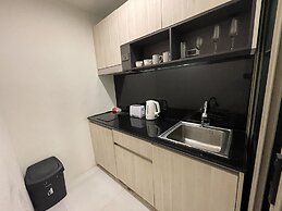 Sea view studio at Oceana by Lofty