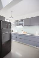 Liiiving - Light Trendy Apartment