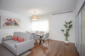 Liiiving - Light Trendy Apartment