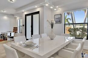 Lynora's Luxe Estate Modern Design