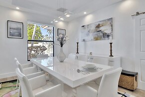 Lynora's Luxe Estate Modern Design