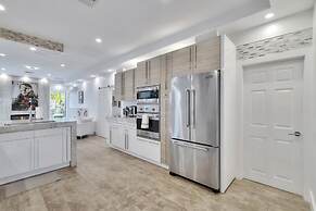 Lynora's Luxe Estate Modern Design