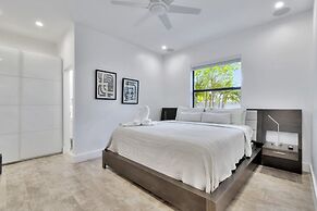 Lynora's Luxe Estate Modern Design