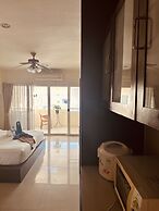 Navanakorn Aomsin Hotel near Big C Super