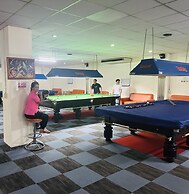 Navanakorn Aomsin Hotel near Big C Super