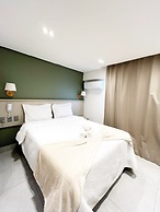 Arpoar Suites By Day By Day