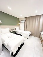 Arpoar Suites By Day By Day
